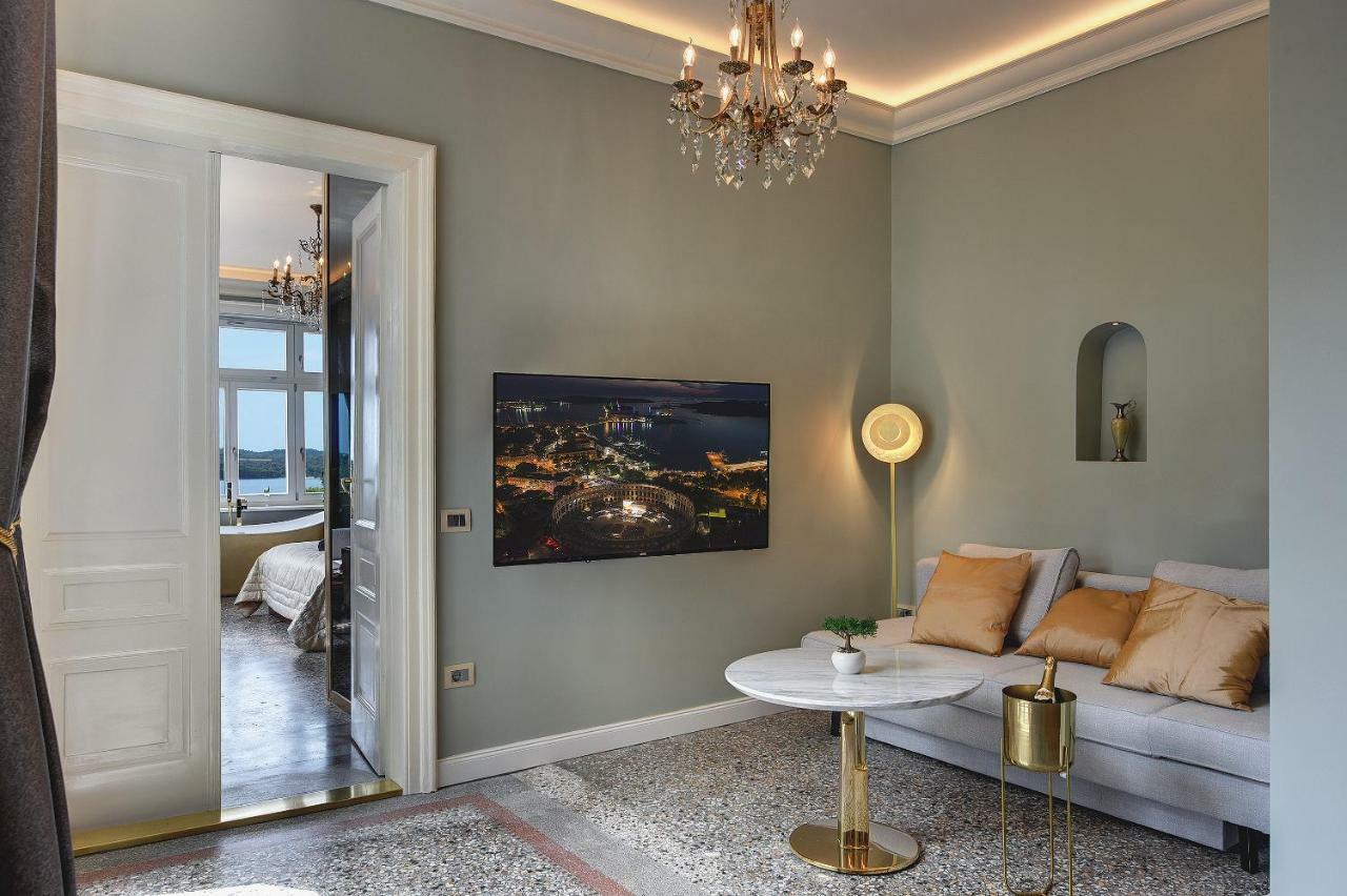 Arena & Seaview Luxurious Residence Pula Eksteriør billede